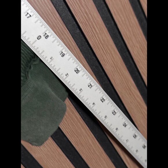 Free People Top Medium Womens Green Thermal Waffle Knit V Neck Pullover Sweater - Picture 5 of 8